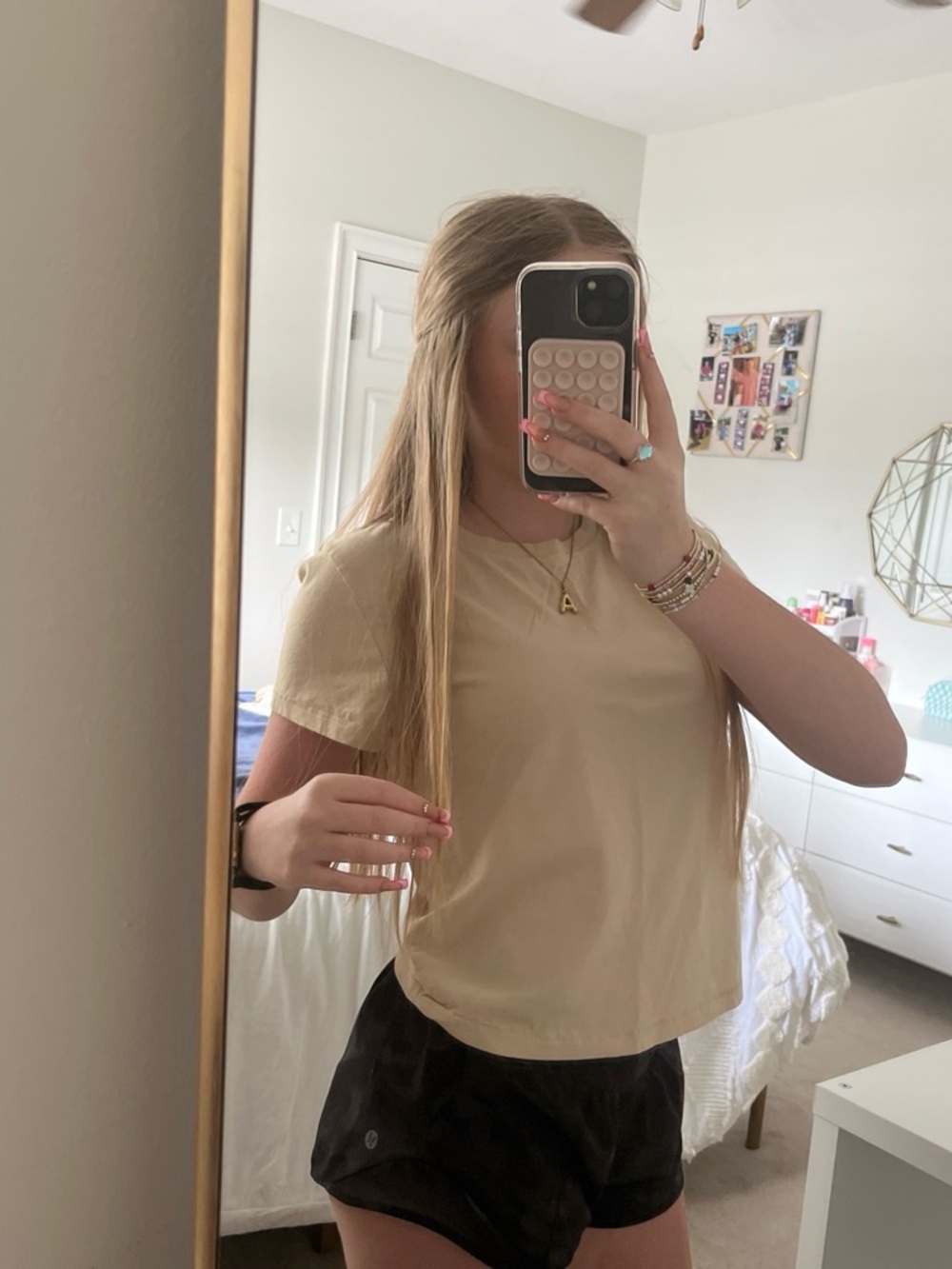 Universal Thread NWOT Tan Cropped Tee Small